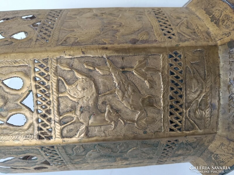 Antique Arabic Brass Tea Coffee Oriental Small Table Embossed Engraved Morocco 734 8351
