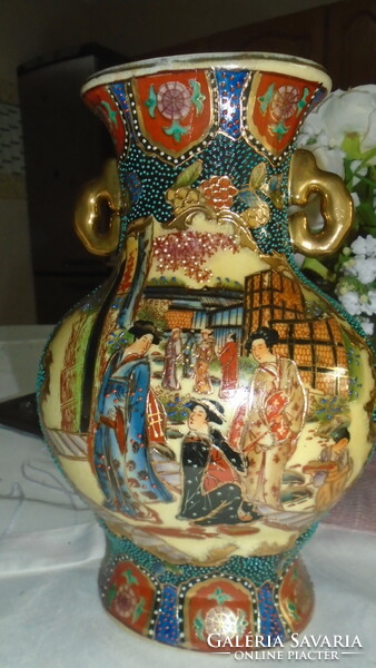 Szépséges antik kézzel festett szépen kidolgozott   váza jelenetekkel