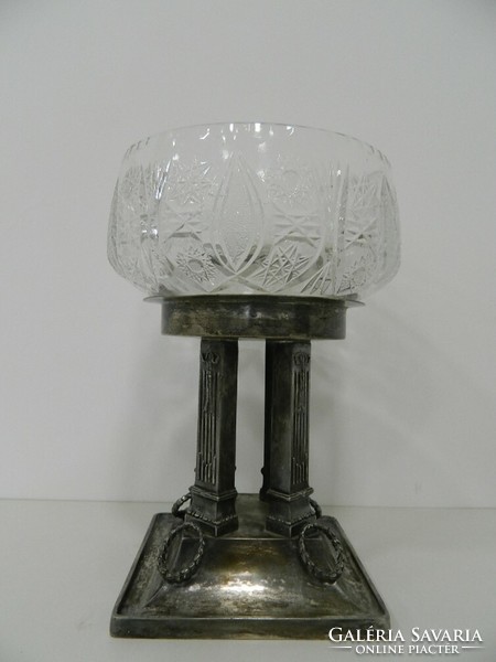 Original art-deco crystal glass centerpiece, offering