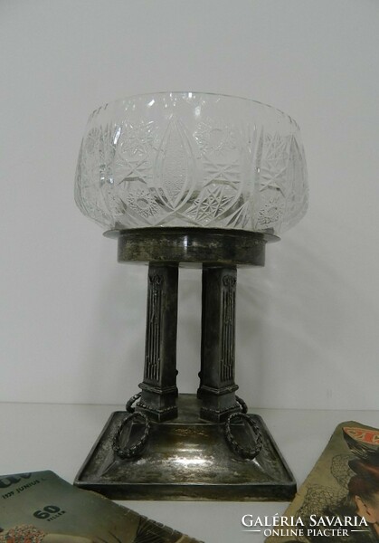 Original art-deco crystal glass centerpiece, offering