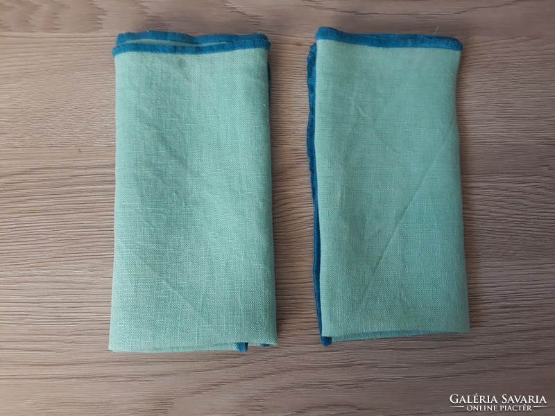 2 butlers linen / textile napkins in bright mint green