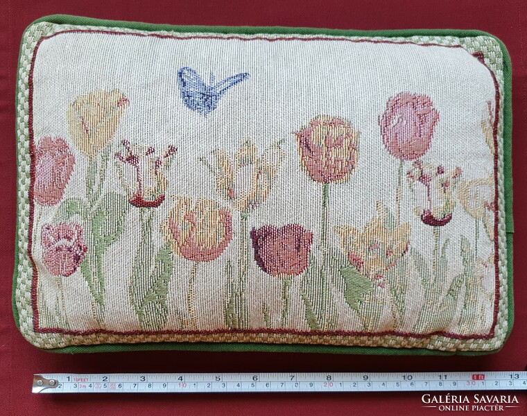 Gobelin párna tulipán pillangó mintával