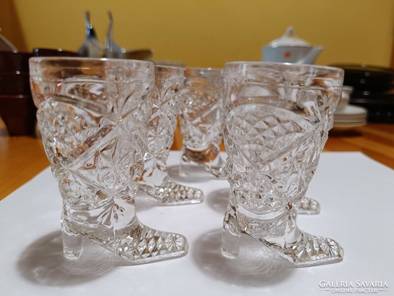 Glass polished boots half glasses