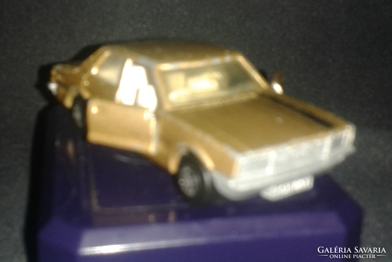 Matchbox superfast no. 55 Ford Cortina made in England 1979 by Lesney