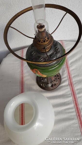 Art Nouveau majolica table kerosene lamp