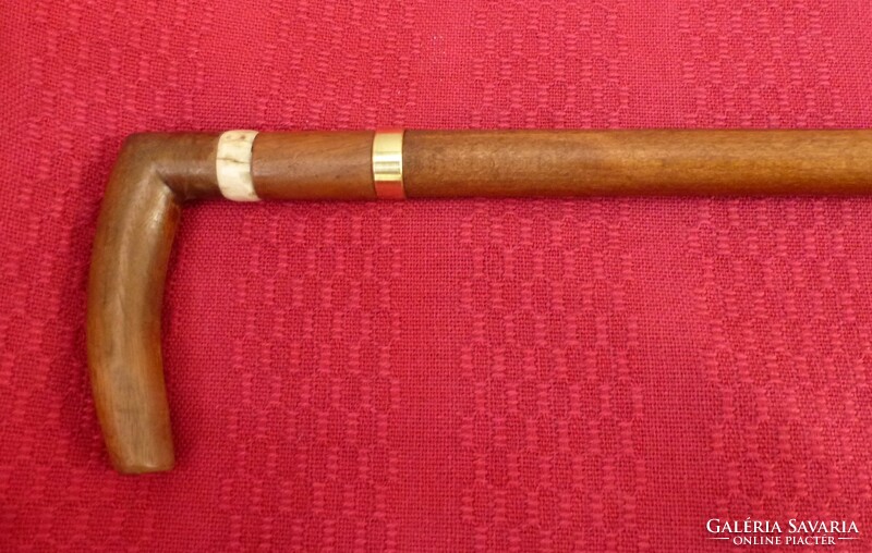 Dagger stick with bent handle, walking stick with retractable blade