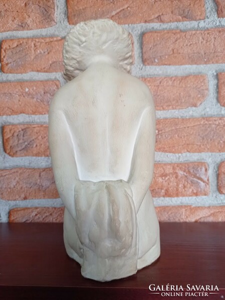 Biszkvit porcelán női akt szobor