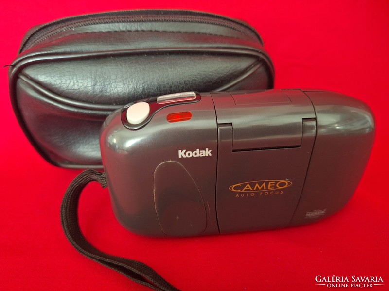 Kodak fényképezőgép, Cameo auto fókuszos, tokkal
