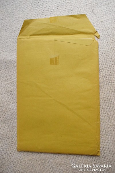 Retro Ezüstfehér souvenir csomagolópapír régi csomag , Lábatlani Papírgyár 27,5 x 19 cm