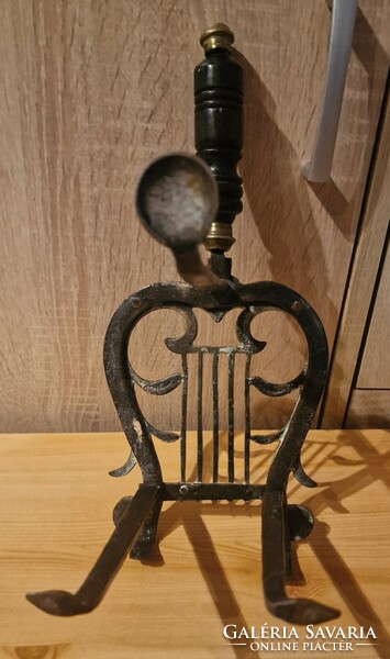 English Regency brass kettle stand