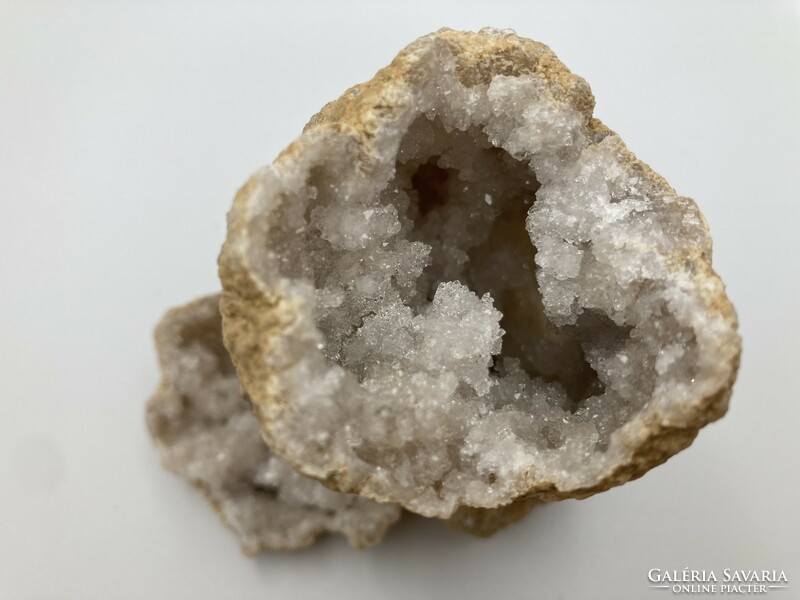 Pair of matching quartz geodes