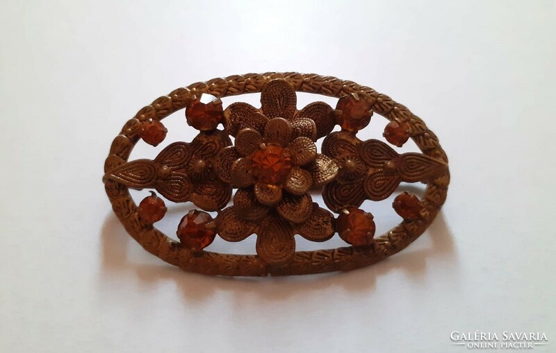 Very nice, old, copper-colored chiseled metal brooch