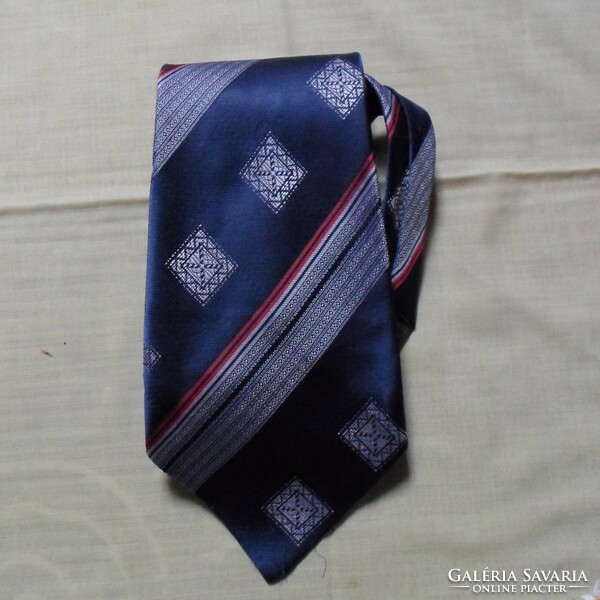 Retro tie 2. (1970s, 1980s)