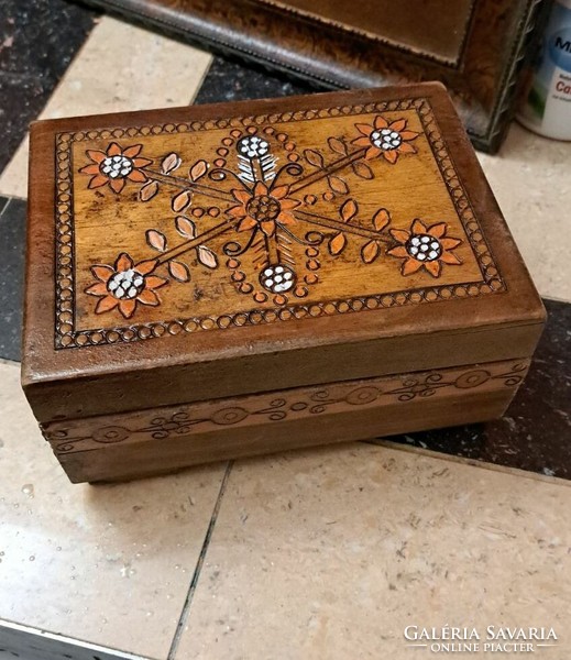Retro craftsman table wooden chest (carved and painted)