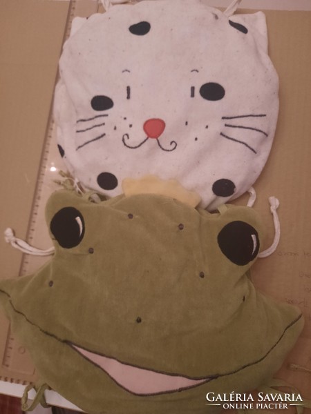 Plush toy, children's chair cushion, 2 together, cat and frog, negotiable