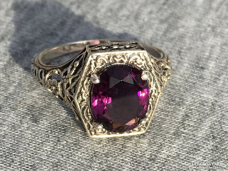 Women's silver ring with pink topaz