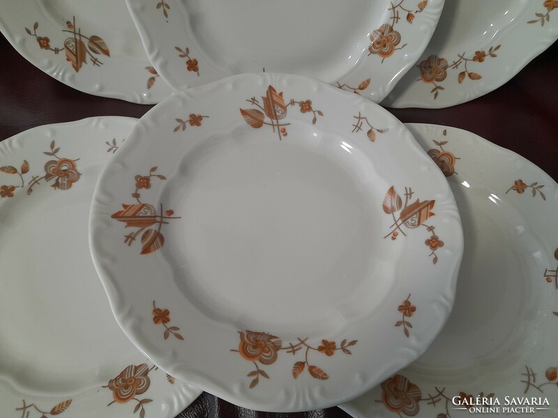 6 zsolnay cake plates with a rare pattern