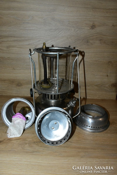 Gas lamp, kerosene lamp