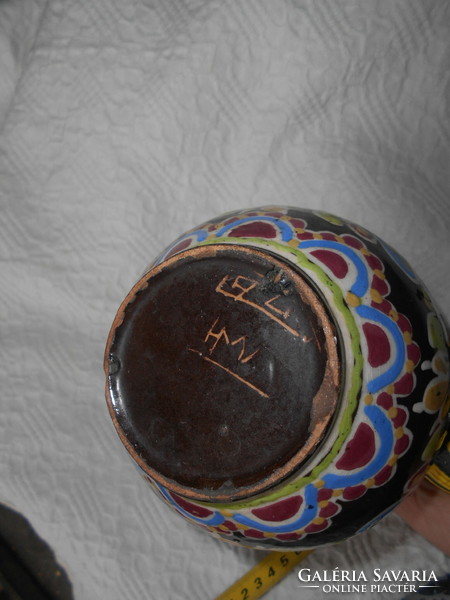 Lázi János jelzett  HMV kerámia  váza 15 cm