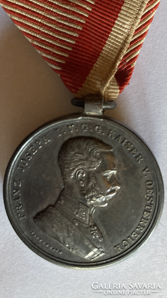 József Ferenc Silver Valor Medal with original ribbon, no damage, der tapferkeit