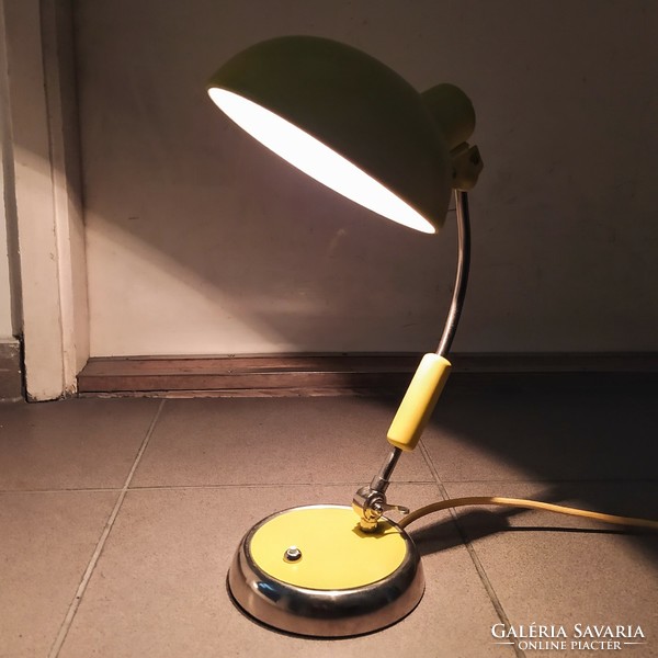 Bauhaus - art deco table lamp renovated (yellow - nickel)