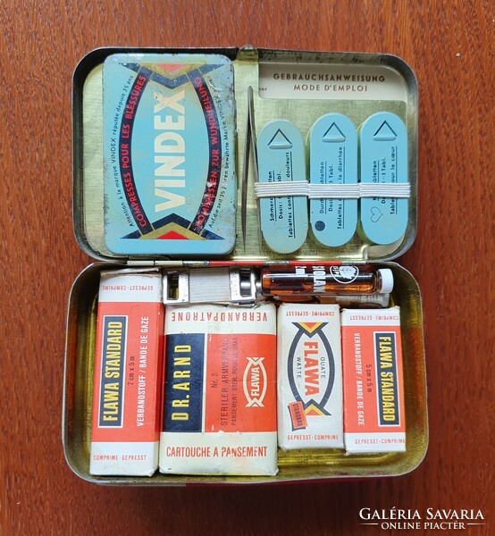 Old flawa taschen-apotheke first aid kit with original accessories in a metal box