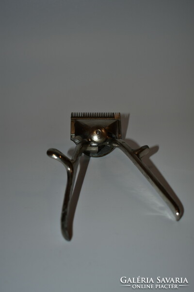 Retro hair clipper