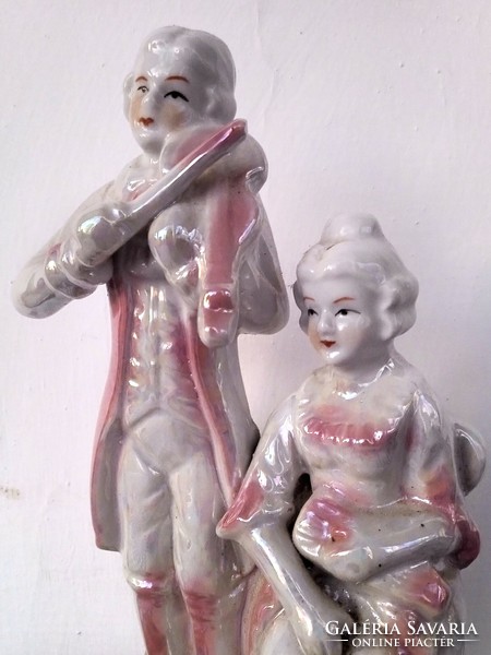 Porcelán pár, hegedűvel. Biedermeier. Figurális porcelán.