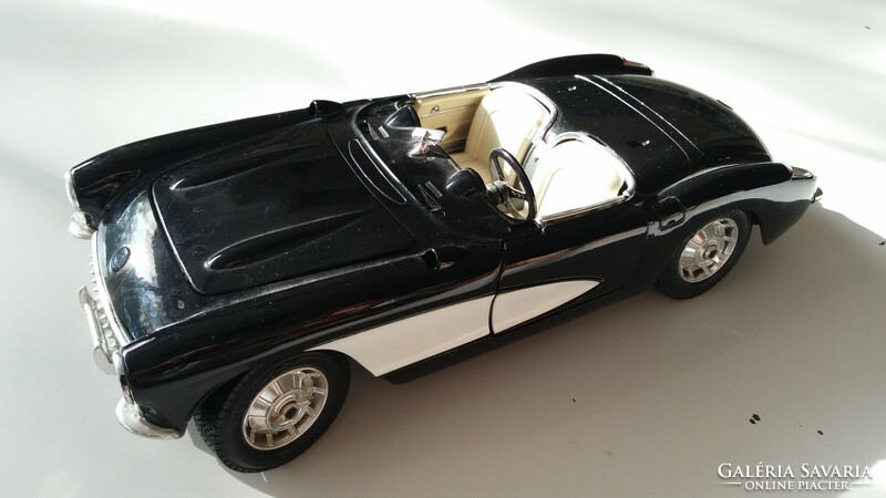 1:18 Corvette car model