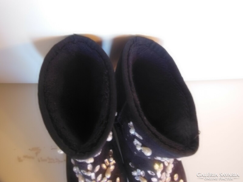 Boots - suede - fur - rhinestones - size 38 - quality - perfect