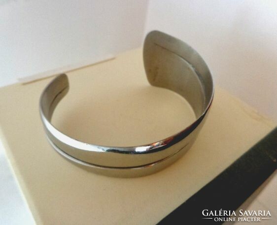 B r e i l modernist open bracelet