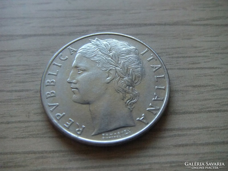 100 Lira 1967 Italy