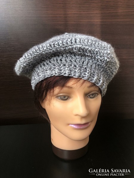 Gray beret cap with silver thread s/m