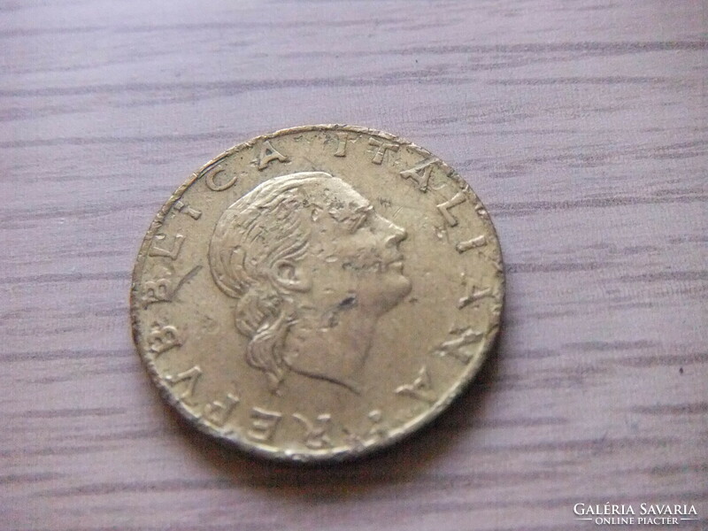 200 Líra   1992  Olaszország
