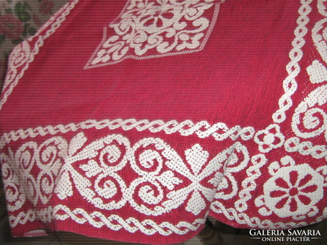 Wonderful woven tablecloth