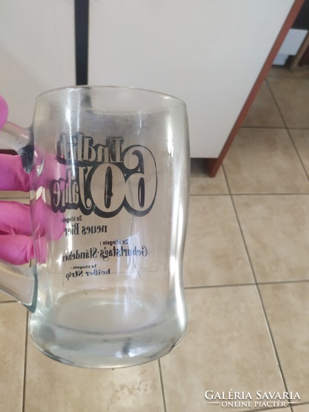 Thick-bottomed glass beer mug for sale!