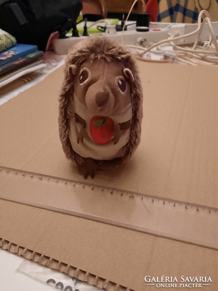 Plush toy, with hedgehog apple, negotiable