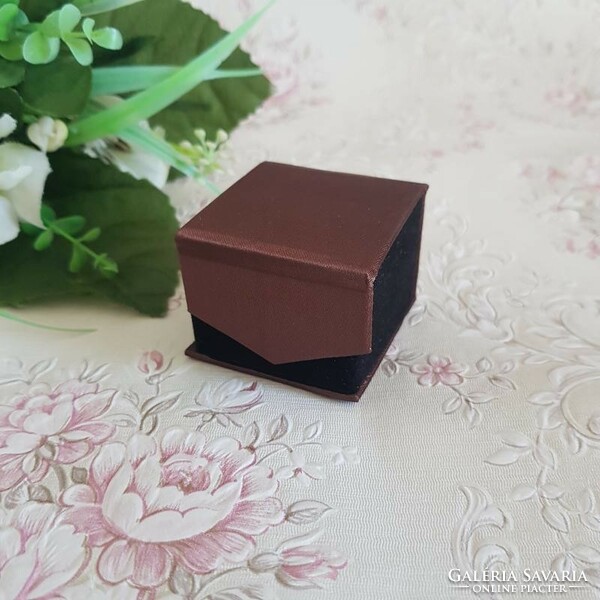 New, chocolate brown ring holder jewelry box