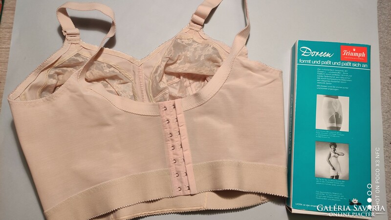 Vintage triumph dorin underwear bra size 105 d with new label in box