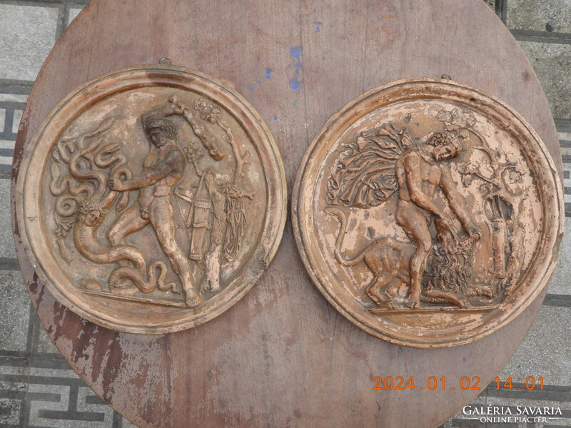 2 pieces of ceramic wall decoration with a mythological scene