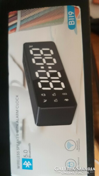 Radio alarm clock in original new packaging