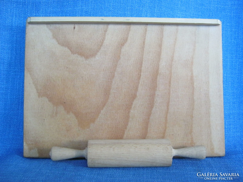 Retro wooden toy rolling pin and kneading board