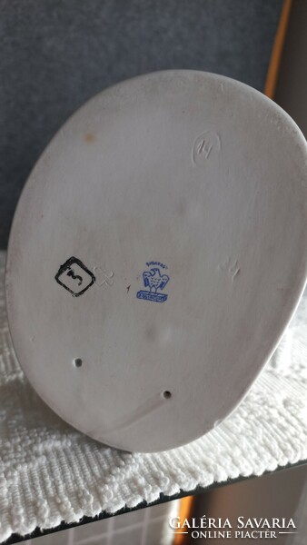 Aqincumi jelzett porcelán vízbelépő akt, 39 cm, talapzat: 12,5 X 9 cm