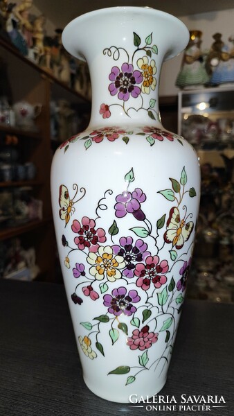 Zsolnay pillangó mintás váza, 34 cm