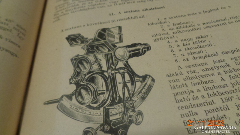 Csillagászati   hajózástan    Írta  Rühl Lajos  1950  ,   220 oldalon