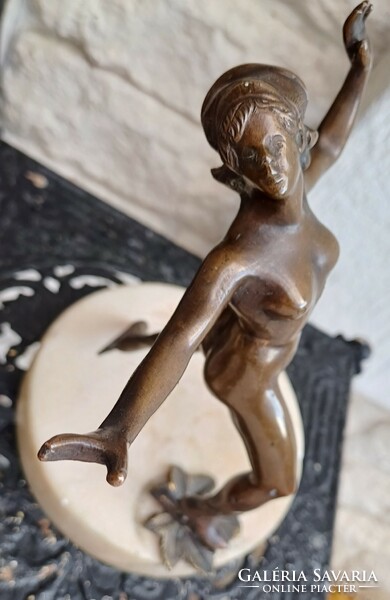 I'm off! Antique bronze woman full nude statue skating, sporty, erotic