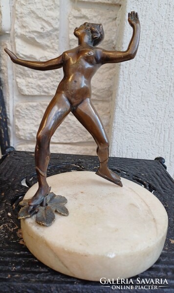 I'm off! Antique bronze woman full nude statue skating, sporty, erotic