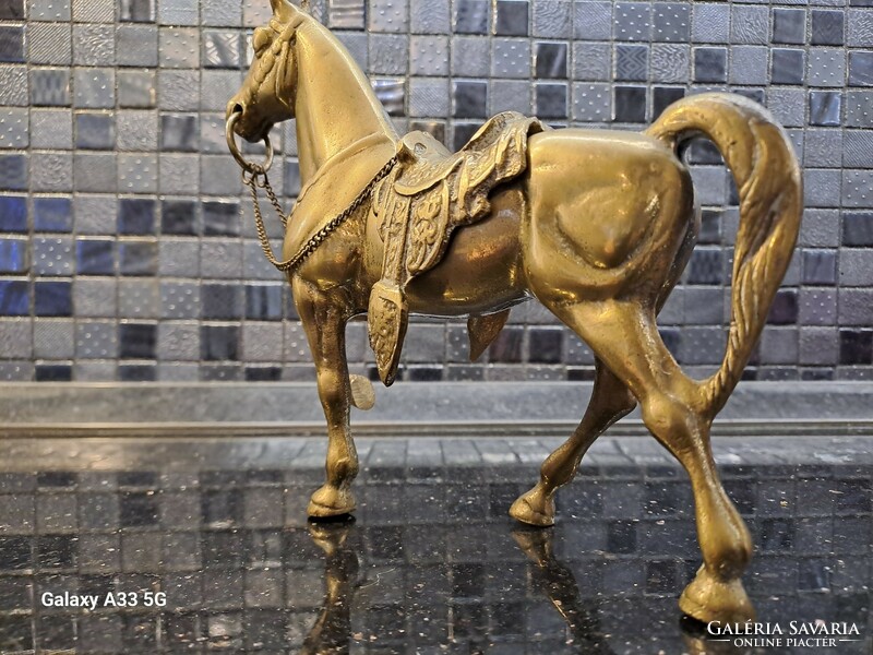 Impozáns angol vintage réz ló nyereggel és kantárral