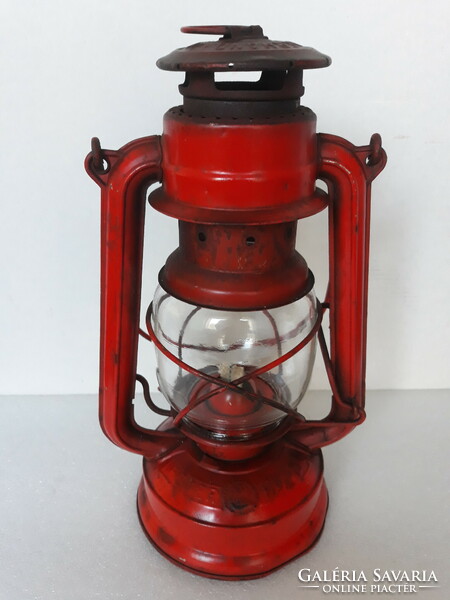 Régi piros Feuerhand 275 Baby viharlámpa, petróleumlámpa