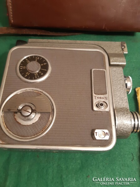ADAMICA 8 F régi filmfelvevő kamera